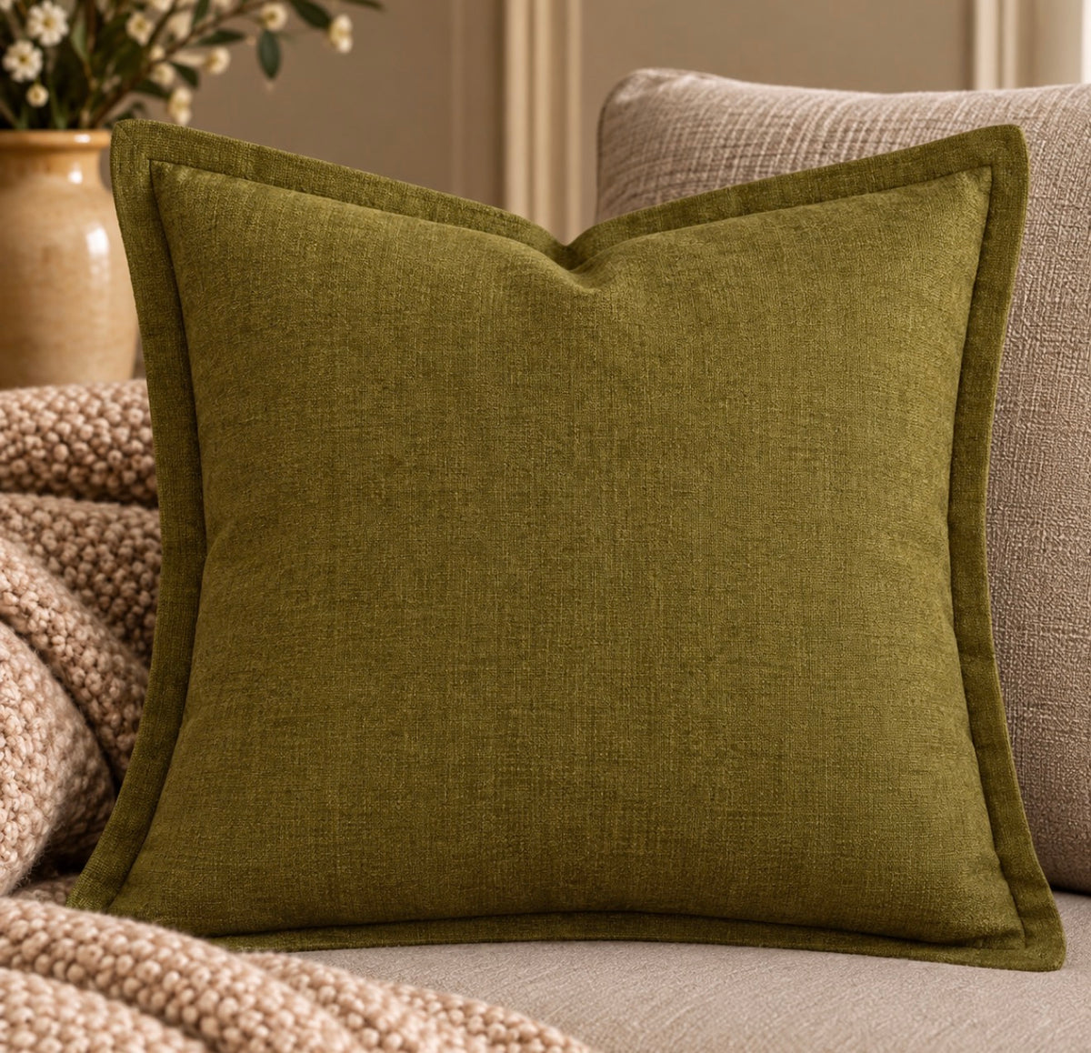 The Wren Cushion